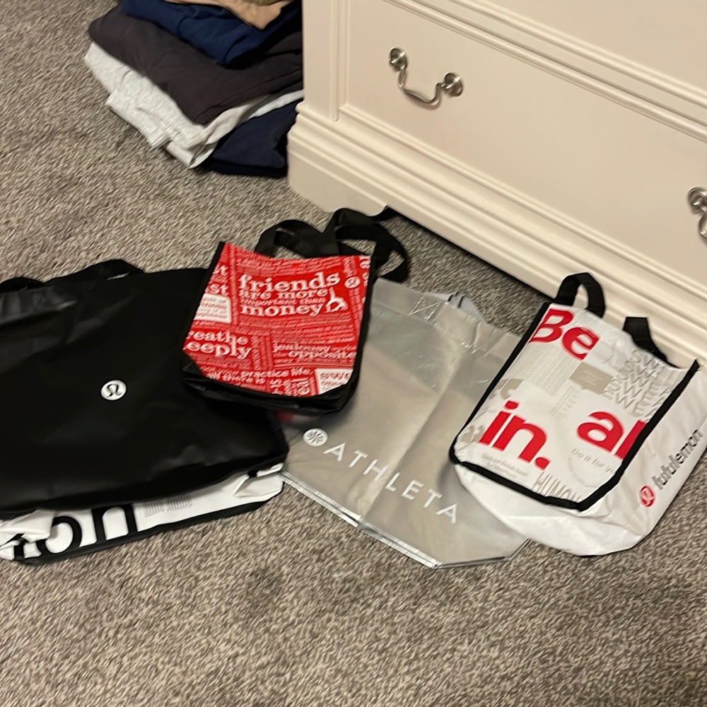 Lululemon bags